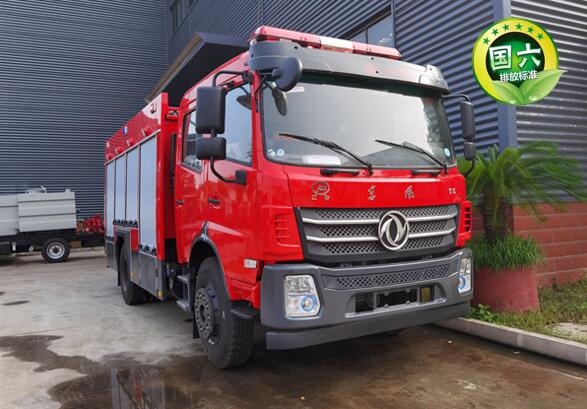 国六东风5.5吨水罐消防车图片