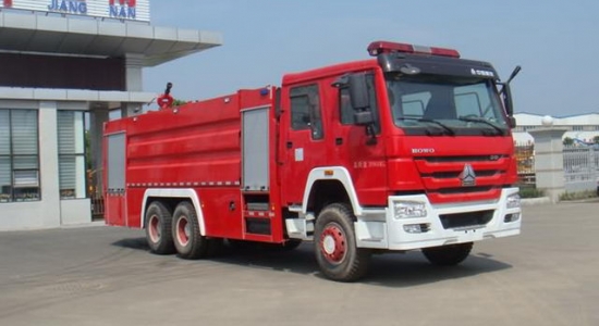 豪沃水罐消防车（16吨）